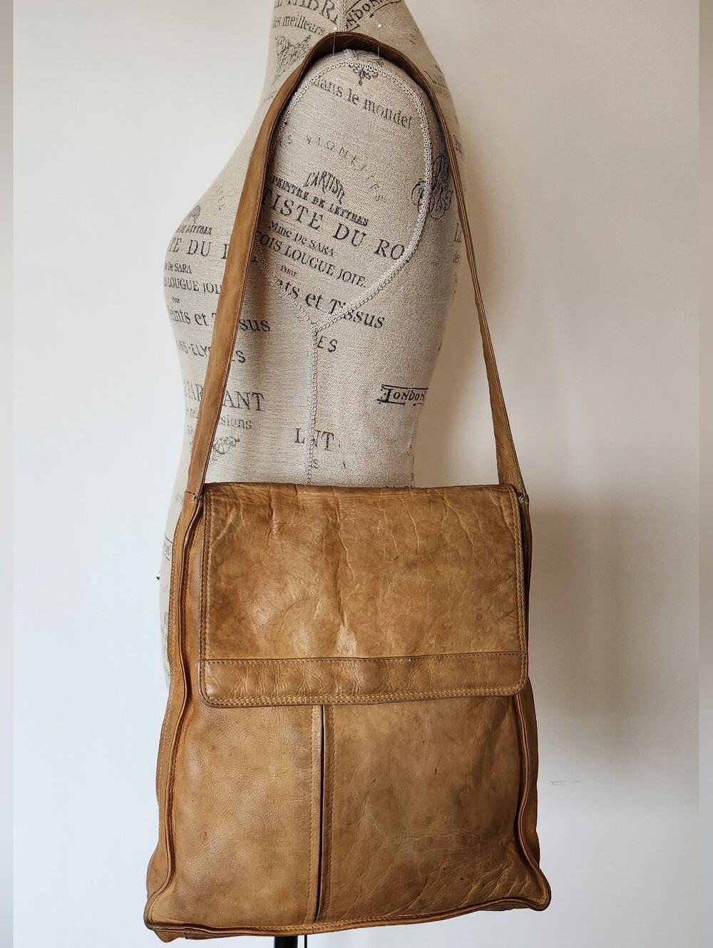 Tan Leather Tote Messenger Bag